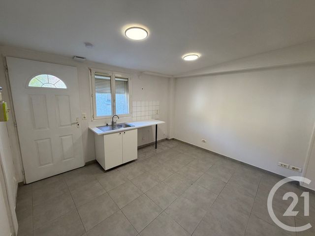 Appartement Studio &agrave; louer - 1 pi&egrave;ce - 24,92 m2 - Tremblay En France - 93 - ILE-DE-FRANCE