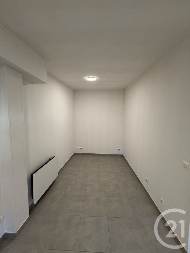 Appartement Studio &agrave; louer - 1 pi&egrave;ce - 24,92 m2 - Tremblay En France - 93 - ILE-DE-FRANCE