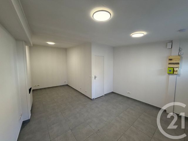 Appartement Studio &agrave; louer - 1 pi&egrave;ce - 24,92 m2 - Tremblay En France - 93 - ILE-DE-FRANCE
