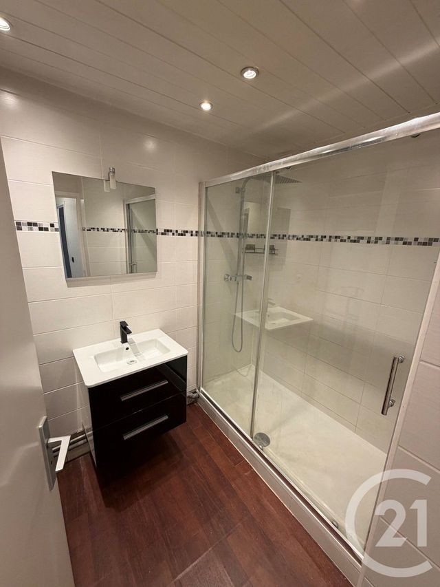 Appartement F3 &agrave; louer - 3 pi&egrave;ces - 71,63 m2 - Le Bourget - 93 - ILE-DE-FRANCE