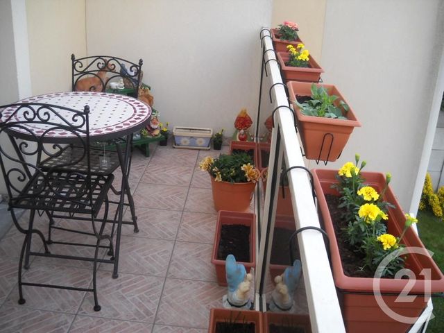 Appartement Duplex &agrave; louer - 3 pi&egrave;ces - 57,78 m2 - Le Blanc Mesnil - 93 - ILE-DE-FRANCE