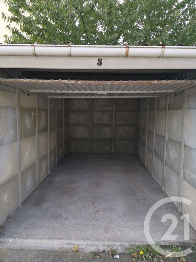 Parking &agrave; louer - 11 m2 - Drancy - 93 - ILE-DE-FRANCE