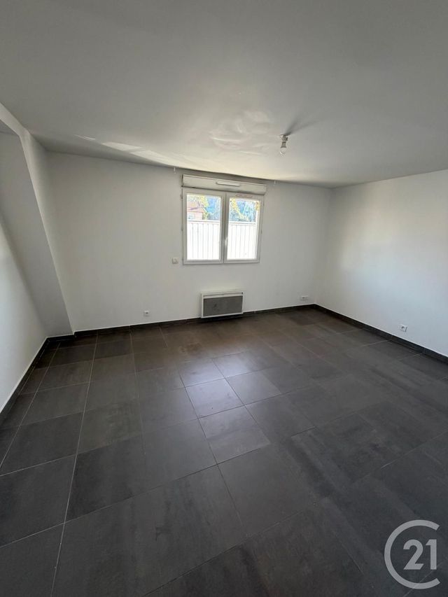 Appartement F2 &agrave; louer - 2 pi&egrave;ces - 52,28 m2 - Fosses - 95 - ILE-DE-FRANCE