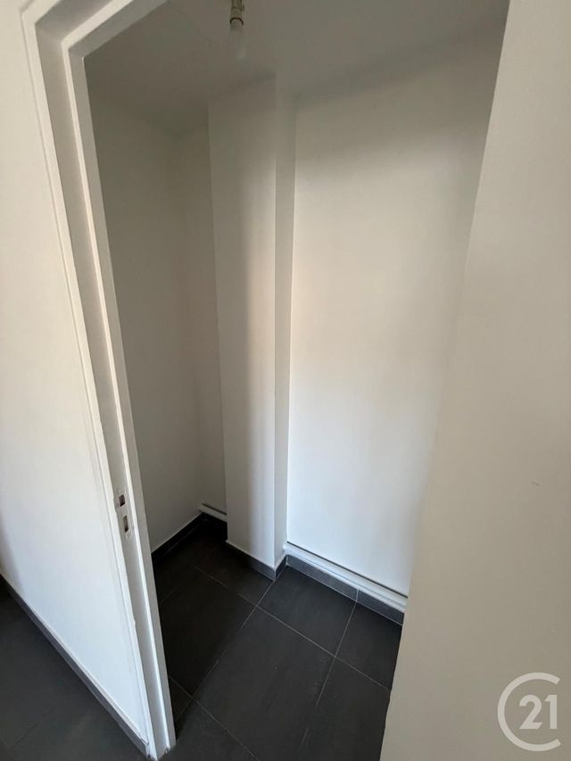 Appartement F2 &agrave; louer - 2 pi&egrave;ces - 52,28 m2 - Fosses - 95 - ILE-DE-FRANCE