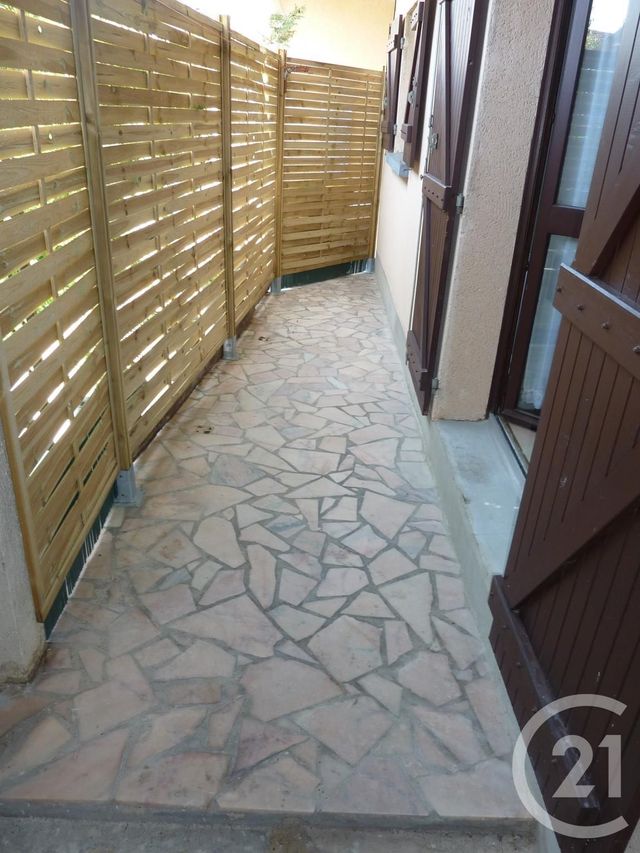 Appartement F3 &agrave; louer - 2 pi&egrave;ces - 46,84 m2 - Le Blanc Mesnil - 93 - ILE-DE-FRANCE