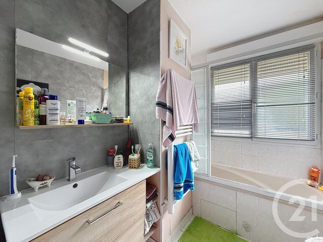 Appartement T3 à vendre - 3 pièces - 58,38 m2 - Marcheprime - 33 - AQUITAINE