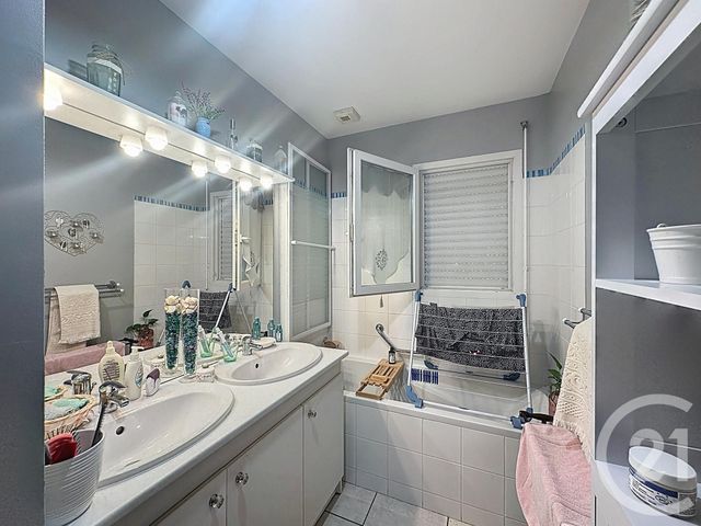 Maison à vendre - 5 pièces - 98,37 m2 - Biganos - 33 - AQUITAINE