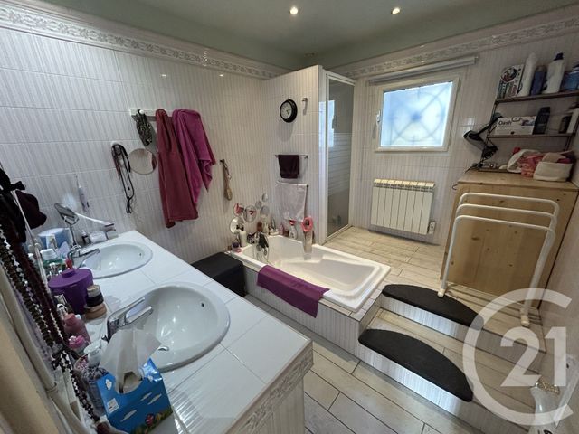 Maison à vendre - 5 pièces - 160 m2 - Belin Beliet - 33 - AQUITAINE