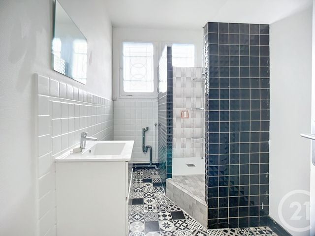 Appartement T5 &agrave; louer - 5 pi&egrave;ces - 162,01 m2 - Biganos - 33 - AQUITAINE