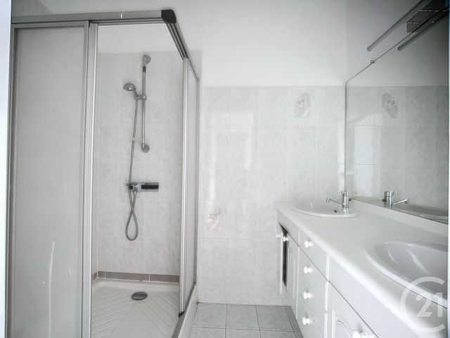 Appartement T5 &agrave; louer - 5 pi&egrave;ces - 162,01 m2 - Biganos - 33 - AQUITAINE