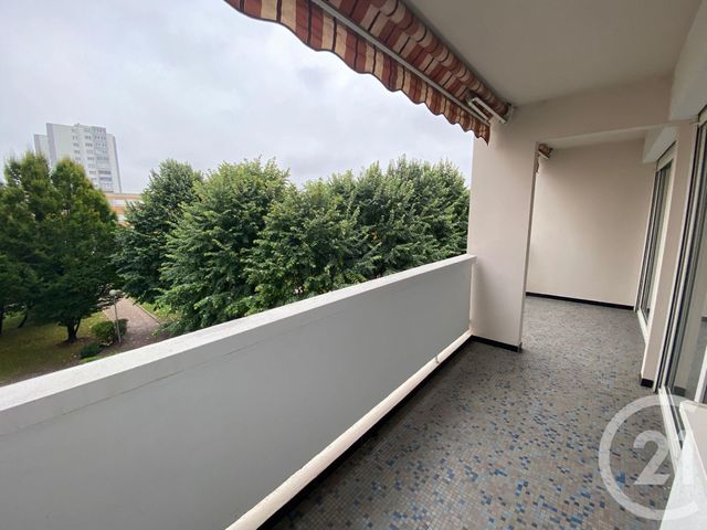 Appartement F2 à louer - 2 pièces - 97 m2 - Hoenheim - 67 - ALSACE