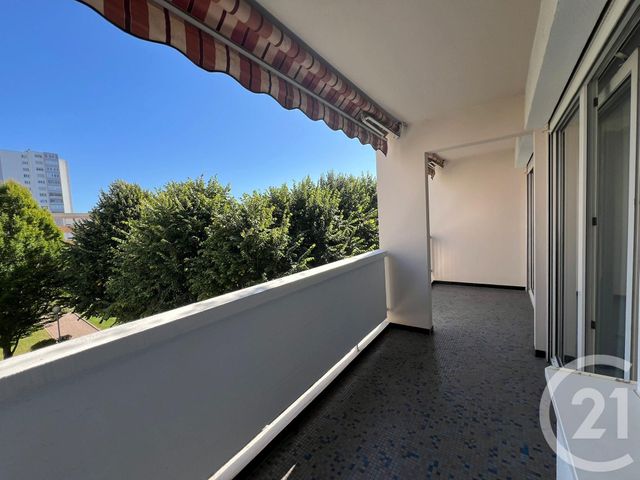 Appartement F2 à louer - 2 pièces - 97 m2 - Hoenheim - 67 - ALSACE