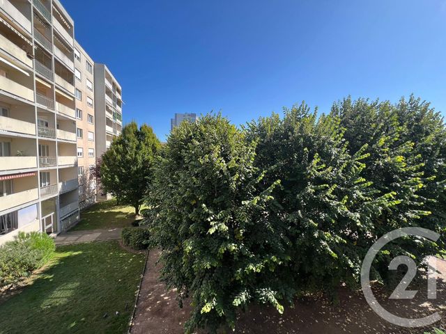 Appartement F2 à louer - 2 pièces - 97 m2 - Hoenheim - 67 - ALSACE