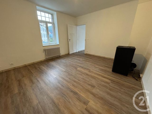 Appartement F5 &agrave; louer - 5 pi&egrave;ces - 95 m2 - Lutzelbourg - 57 - LORRAINE