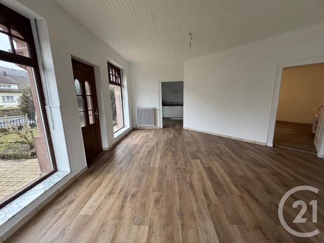 Appartement F5 &agrave; louer - 5 pi&egrave;ces - 95 m2 - Lutzelbourg - 57 - LORRAINE