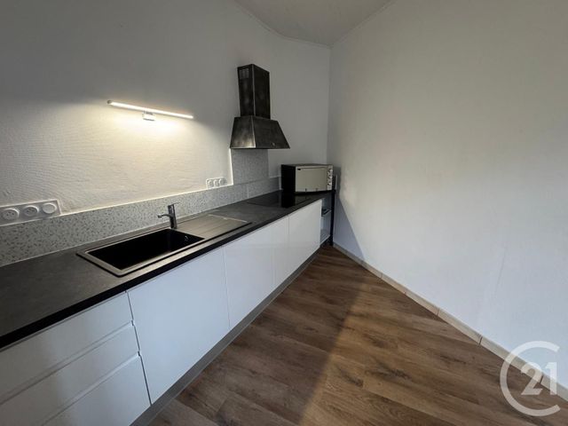 Appartement F5 &agrave; louer - 5 pi&egrave;ces - 95 m2 - Lutzelbourg - 57 - LORRAINE