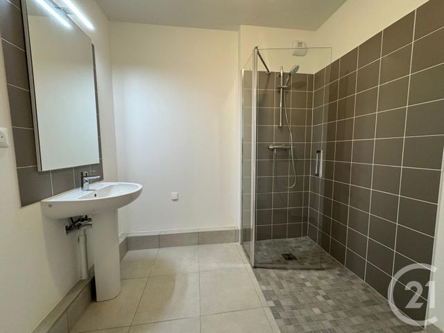 Appartement F3 &agrave; louer - 3 pi&egrave;ces - 70,77 m2 - Monswiller - 67 - ALSACE