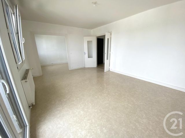 Appartement T4 à vendre - 5 pièces - 87,25 m2 - Nozay - 44 - PAYS-DE-LOIRE
