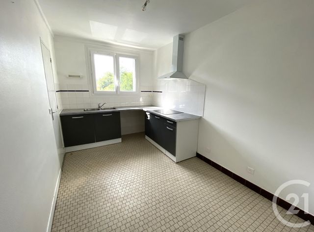 Appartement T4 à vendre - 5 pièces - 87,25 m2 - Nozay - 44 - PAYS-DE-LOIRE