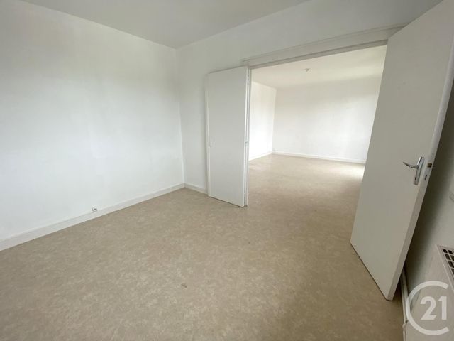 Appartement T4 à vendre - 5 pièces - 87,25 m2 - Nozay - 44 - PAYS-DE-LOIRE