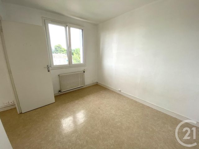 Appartement T4 à vendre - 5 pièces - 87,25 m2 - Nozay - 44 - PAYS-DE-LOIRE