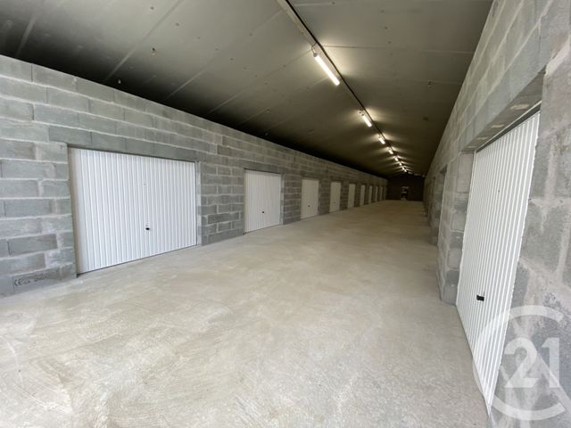 Parking à louer - 18 m2 - Plesse - 44 - PAYS-DE-LOIRE