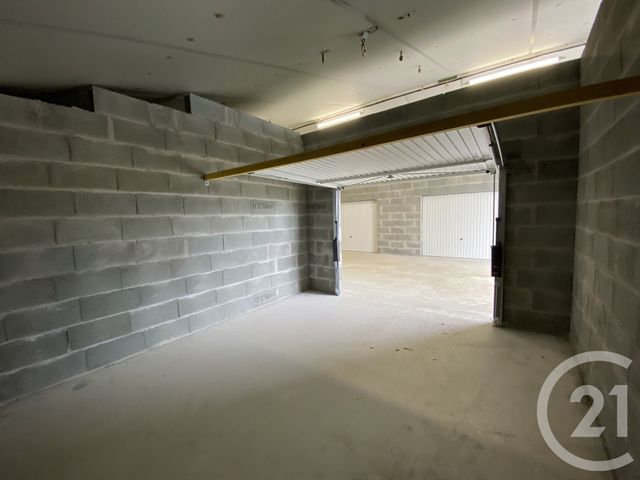 Parking à louer - 18 m2 - Plesse - 44 - PAYS-DE-LOIRE