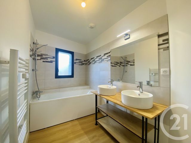 Maison à vendre - 5 pièces - 105,86 m2 - Notre Dame Des Landes - 44 - PAYS-DE-LOIRE