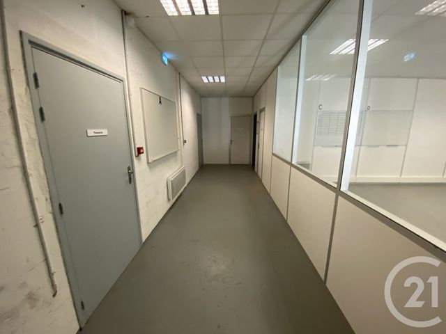 Local commercial à louer - 644.0 m2 - 44 - Loire-Atlantique