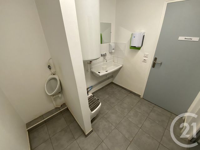 Local commercial à louer - 644.0 m2 - 44 - Loire-Atlantique