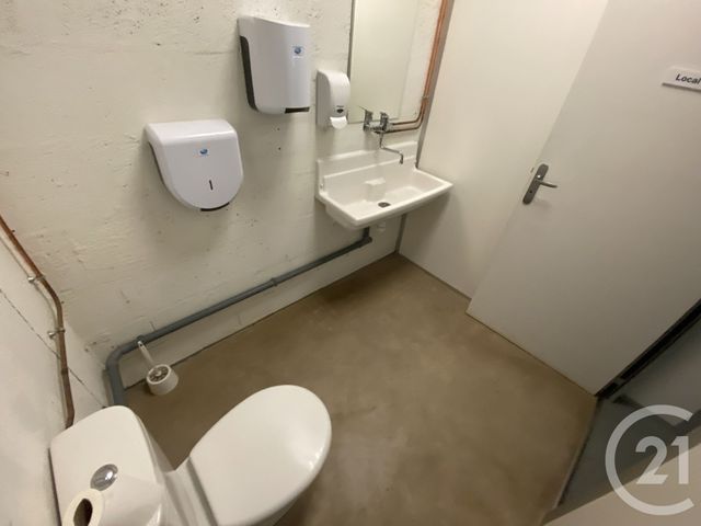 Local commercial à louer - 644.0 m2 - 44 - Loire-Atlantique