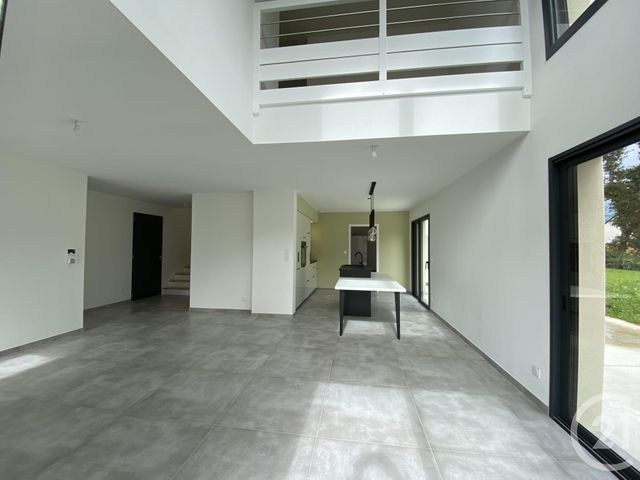 Maison &agrave; louer - 4 pi&egrave;ces - 121,66 m2 - La Chevallerais - 44 - PAYS-DE-LOIRE