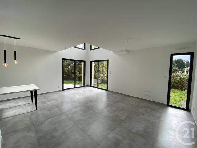 Maison &agrave; louer - 4 pi&egrave;ces - 121,66 m2 - La Chevallerais - 44 - PAYS-DE-LOIRE