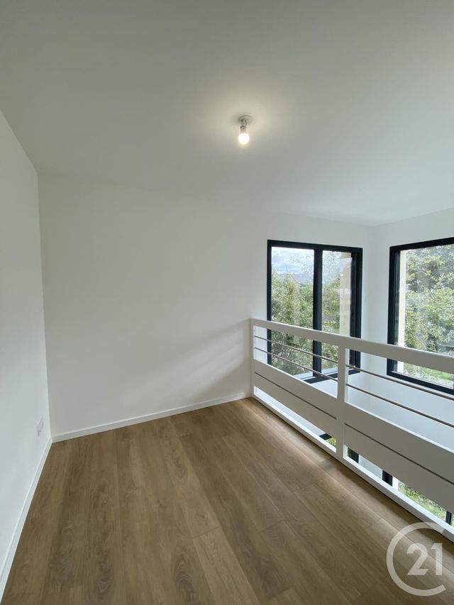 Maison &agrave; louer - 4 pi&egrave;ces - 121,66 m2 - La Chevallerais - 44 - PAYS-DE-LOIRE