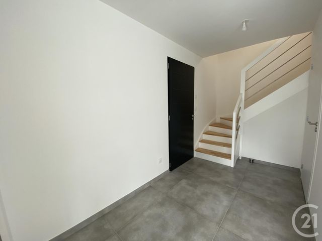 Maison &agrave; louer - 4 pi&egrave;ces - 121,66 m2 - La Chevallerais - 44 - PAYS-DE-LOIRE