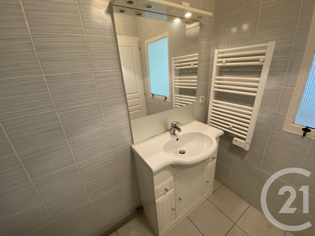 Maison &agrave; louer - 3 pi&egrave;ces - 68,45 m2 - Blain - 44 - PAYS-DE-LOIRE