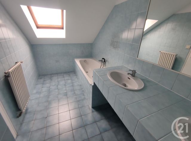 Maison &agrave; louer - 7 pi&egrave;ces - 156 m2 - Plesse - 44 - PAYS-DE-LOIRE