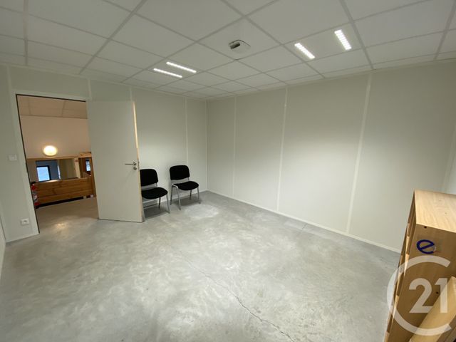 Local commercial à louer - 295.35 m2 - 44 - Loire-Atlantique