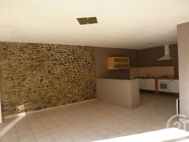 Appartement T3 &agrave; louer - 3 pi&egrave;ces - 72,09 m2 - Plesse - 44 - PAYS-DE-LOIRE