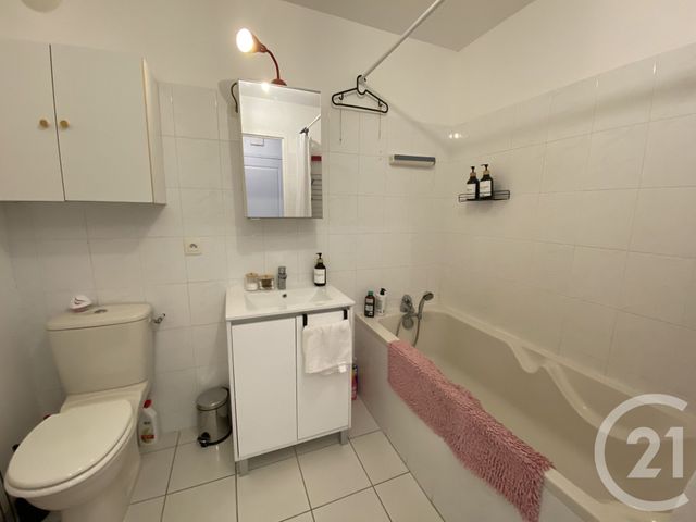 Appartement T2 &agrave; louer - 2 pi&egrave;ces - 47,20 m2 - Blain - 44 - PAYS-DE-LOIRE