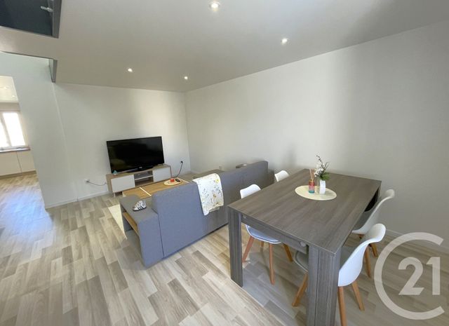 Appartement T4 &agrave; vendre - 5 pi&egrave;ces - 87,88 m2 - Blain - 44 - PAYS-DE-LOIRE
