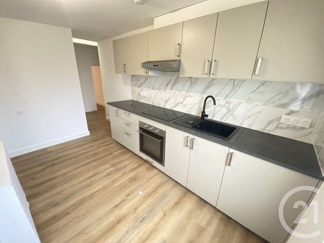 Maison &agrave; louer - 5 pi&egrave;ces - 103,12 m2 - Grandchamps Des Fontaines - 44 - PAYS-DE-LOIRE
