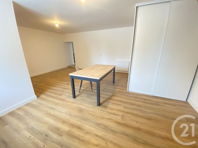 Maison &agrave; louer - 5 pi&egrave;ces - 103,12 m2 - Grandchamps Des Fontaines - 44 - PAYS-DE-LOIRE