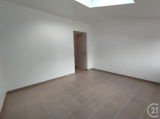 Maison &agrave; louer - 5 pi&egrave;ces - 91,61 m2 - Plesse - 44 - PAYS-DE-LOIRE