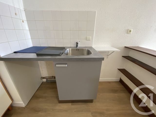 Appartement Studio &agrave; louer - 1 pi&egrave;ce - 37,75 m2 - Blain - 44 - PAYS-DE-LOIRE