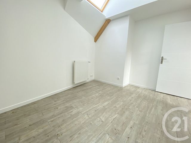 Appartement T5 &agrave; louer - 5 pi&egrave;ces - 85,19 m2 - Heric - 44 - PAYS-DE-LOIRE