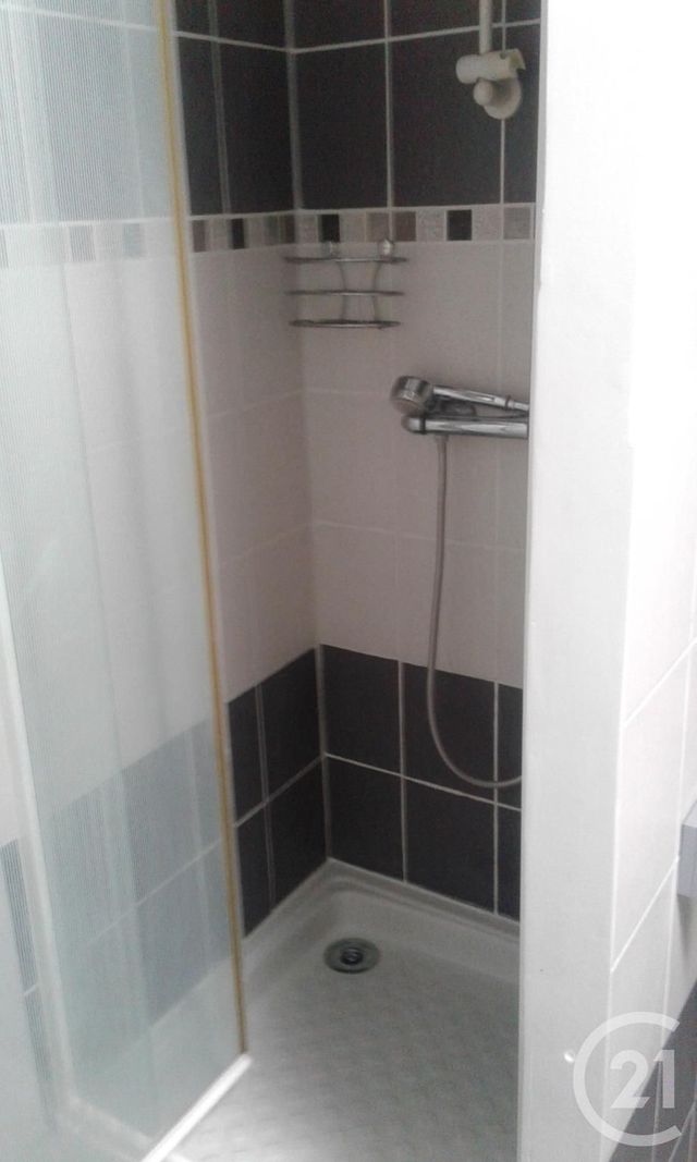 Appartement T3 &agrave; louer - 3 pi&egrave;ces - 66,89 m2 - Plesse - 44 - PAYS-DE-LOIRE