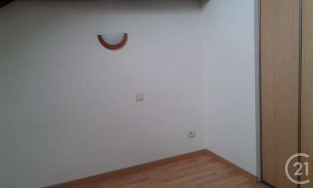 Appartement T3 &agrave; louer - 3 pi&egrave;ces - 66,89 m2 - Plesse - 44 - PAYS-DE-LOIRE