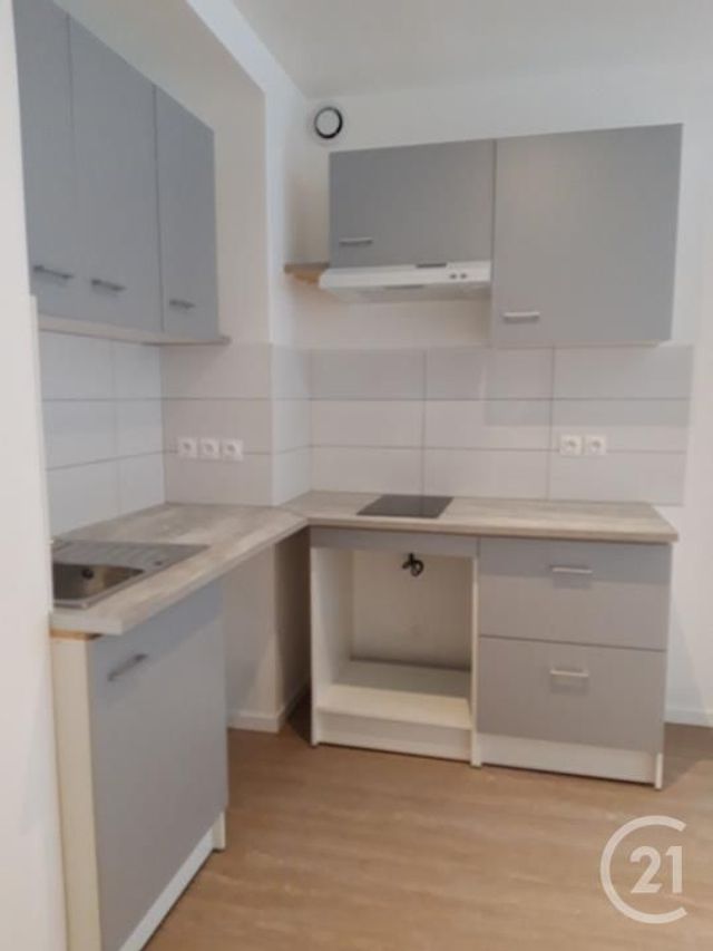 Appartement T2 &agrave; louer - 2 pi&egrave;ces - 34,97 m2 - Plesse - 44 - PAYS-DE-LOIRE
