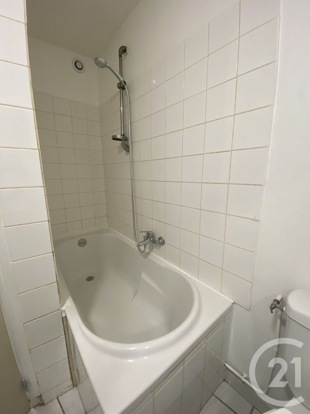 Appartement T1 &agrave; louer - 1 pi&egrave;ce - 30,60 m2 - Fay De Bretagne - 44 - PAYS-DE-LOIRE